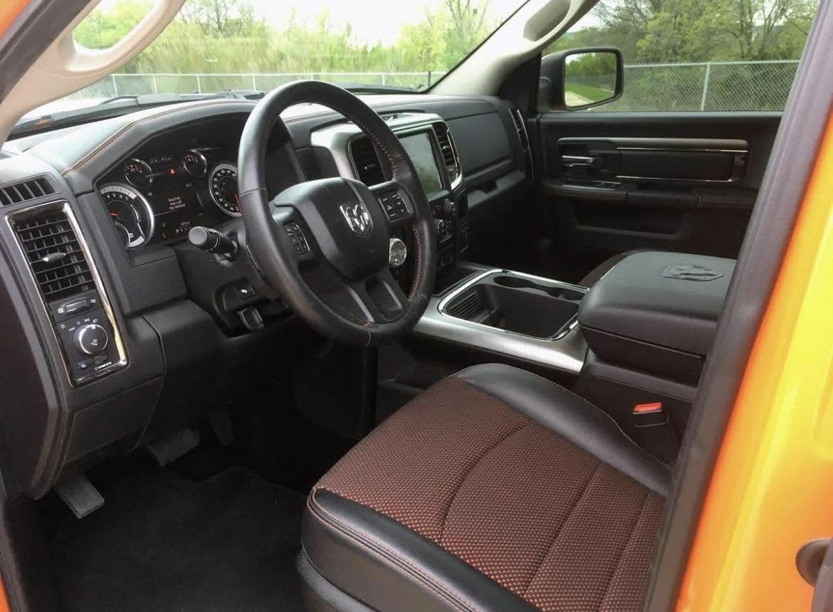 2017 RAM 1500 Sport 4x4 - Image 5